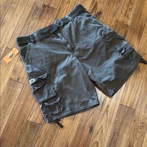 Brand New with tags Men's Lee Dark Brown Cargo Shorts Size 40